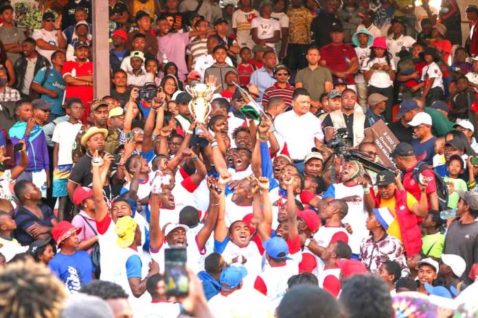 Image à la une de Rugby – TOP 20 : FMT détrône COSFA