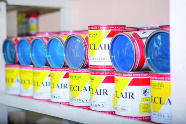 Image à la une de Peinture – Importation limitée pour favoriser la production locale
