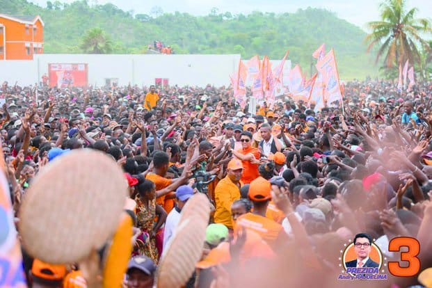Image à la une de Dans l’Analanjirofo et la SAVA – Andry Rajoelina annonce la construction d’usines d’extraction de vanille