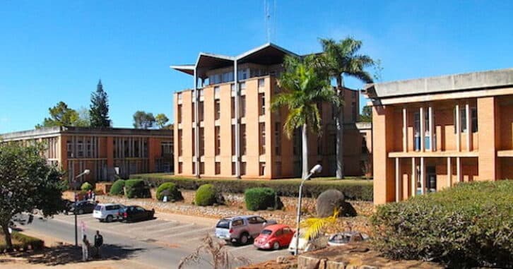 Image à la une de Université d’Antananarivo : les cours à nouveau suspendus, le président du Seces convoqué à Fiadanana