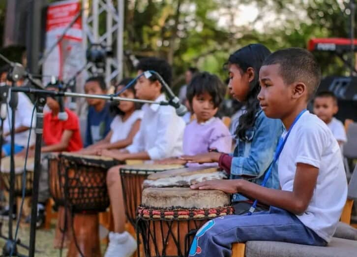 Image à la une de ANKIZY MOZIKA FESTIVAL –  Les enfants se produisent sur scène