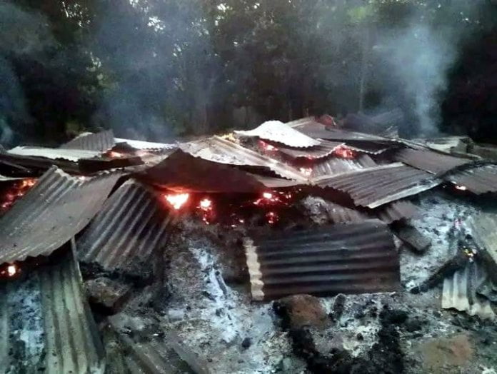 Image à la une de Moramanga : Mpianaka nodorana velona tao an-trano