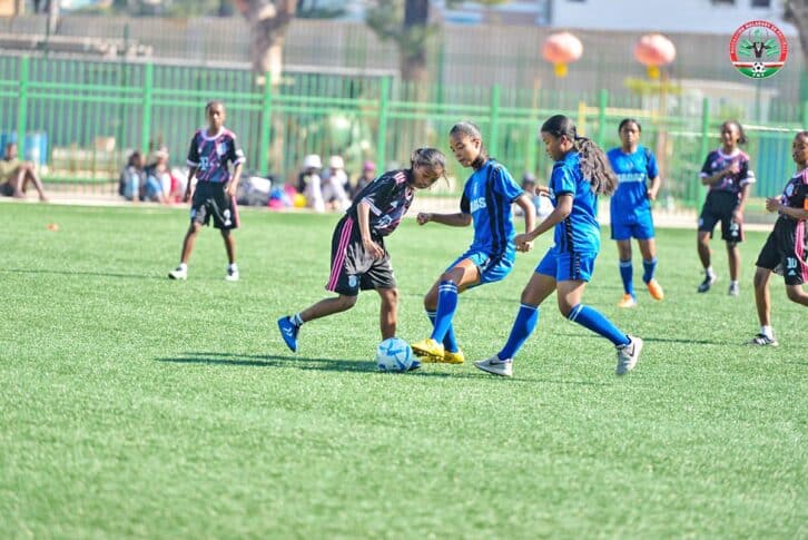 Image à la une de FOOTBALL – TOURNOI WFF U13 – Yfomac poursuit la promotion du foot féminin