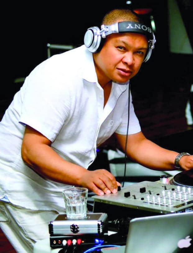 Image à la une de DJ Dina – 35 ans de carrière sur la platine 