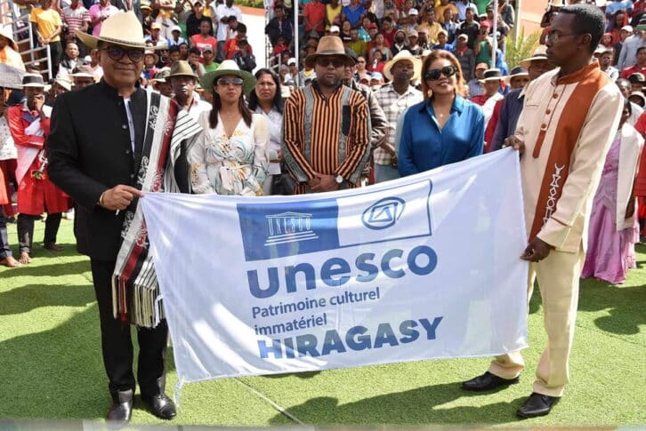 Image à la une de PATRIMOINE MONDIAL – La reconnaissance du Hira Gasy célébrée