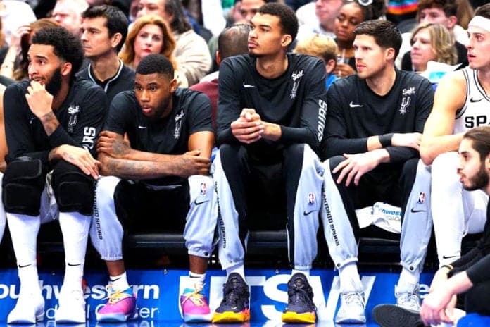 Image à la une de Basket – NBA : Wembanyama, blessé avant le match à Dallas
