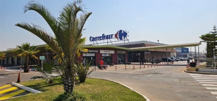 Image à la une de GRANDE DISTRIBUTION – Carrefour s’installe dans la Grande île