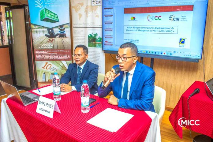 Image à la une de Amélioration du Commerce : Le plan à moyen terme 2023-2027, présenté à Ambohidahy