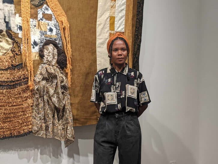 Image à la une de EXPOSITION  – Dina Nomena Andriarimanjaka raconte l’histoire avec son art