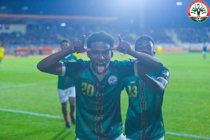 Image à la une de FOOTBALL – TRANSFERTS  – Tsiry et Jean Yves quittent Fosa Juniors FC