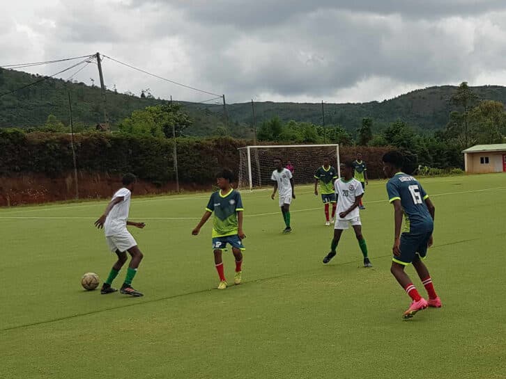 Image à la une de FOOTBALL – CHAMPIONNAT D’AFRIQUE SCOLAIRE – Madagascar hérite de l’Afrique du Sud et de l’Angola
