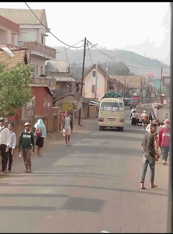 Image à la une de AMBALAVAO : Cinq tonnes de béryl sont saisies par la police.