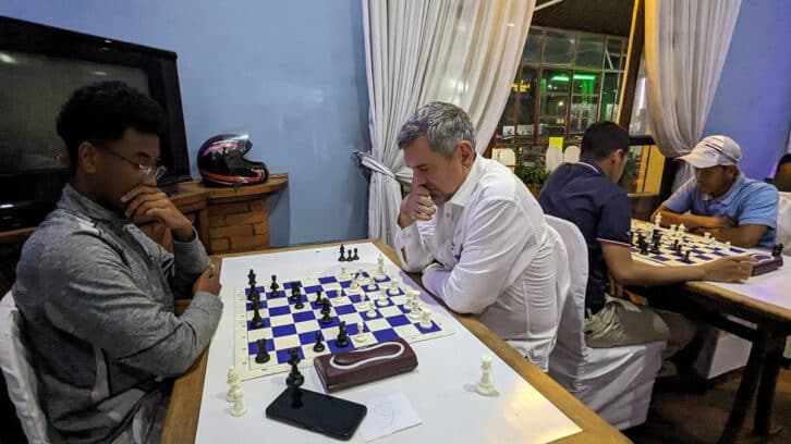 Image à la une de ÉCHECS – BLITZ & RAPIDE  – Un trio de choc pour chercher le sacre national