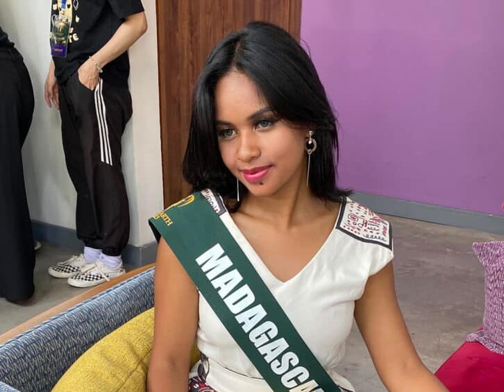 Image à la une de Fifaliana Valisoa Ratsimbazafy reste optimiste quant à MISS EARTH 2023.