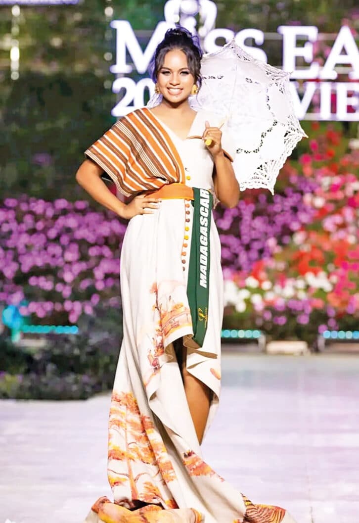 Image à la une de MISS EARTH – Fifaliana Valisoa décroche le top 1 dans la Team Africa