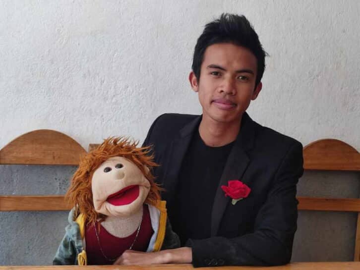 Image à la une de SPECTACLE DE NOËL  –  Le ventriloque Hery Artist ravit les enfants