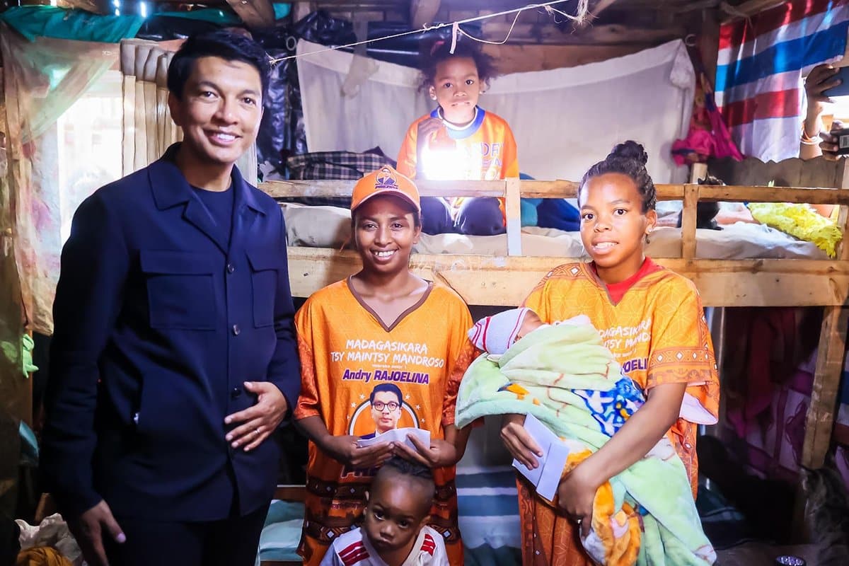 Image à la une de Andry Rajoelina : le social, la priorité de son second mandat ?
