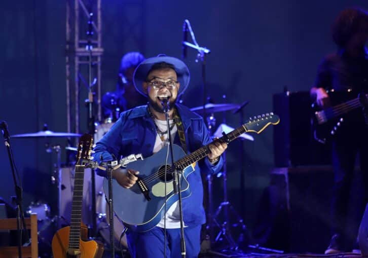 Image à la une de Njara Marcel présente la tournée Ihafiako dans un SHOW.