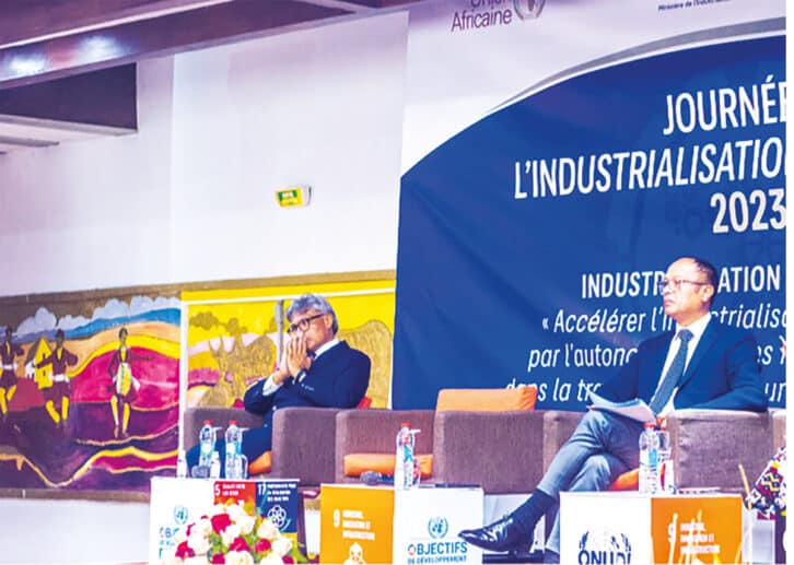 Image à la une de INDUSTRIE  – Bonnes perspectives pour le textile