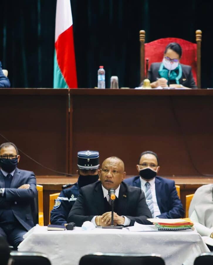 Image à la une de SESSION EXTRAORDINAIRE – Face-à-face attendu entre Ntsay et les députés