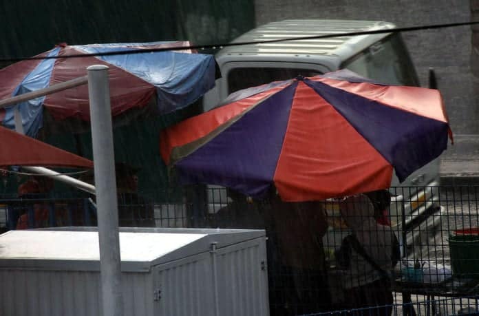 Image à la une de Vigilance forte pluie : Alerte rouge pour la Diana et la Sofia, verte pour Boeny, Vakinankaratra et Antananarivo