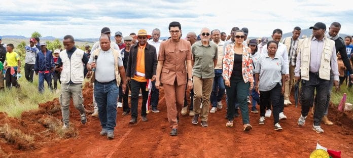 Image à la une de « Ankohonana Miarina » : Une initiative présidentielle pour lutter contre la pauvreté