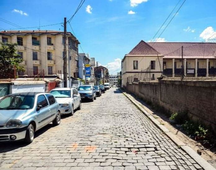 Image à la une de Circulation : La rue menant de l’immeuble Victoria Plaza au rond-point Antanimena inaccessible à partir de demain