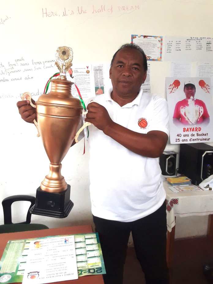 Image à la une de Basket-ball – Coach Bayard : Derby GNBC-COSPN pour clore le jubilé 45 ans