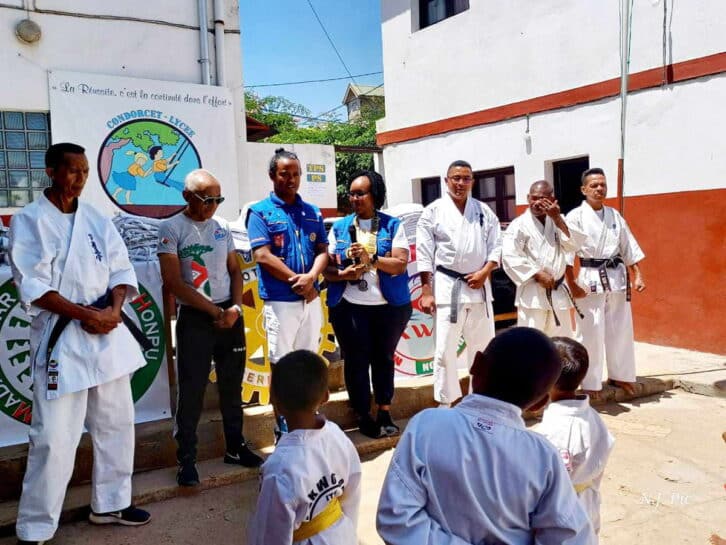 Image à la une de KARATÉ KYOKUSHIKAI –  Cinq clubs bénéficient d’une dotation d’équipements
