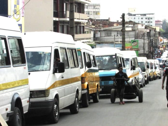 Image à la une de Transport urbain : Une hausse du tarif à 800 Ar des taxis-be d’Antananarivo à proposer en assemblée générale de l’UCTU