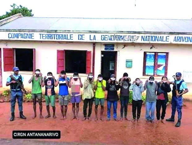 Image à la une de Viol en réunion de deux mineures – 13 individus jetés en prison