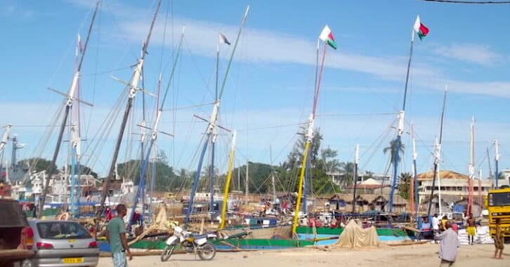 Image à la une de Les liaisons aériennes et maritimes avec Comores et Mayotte suspendues