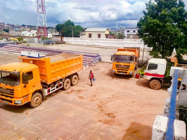 Image à la une de REMBLAYAGE ILLICITE –  Des camions confisqués à Amoron’Andralanitra