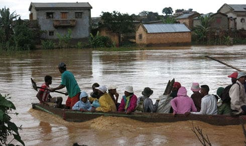 Image à la une de Risque de crue : Avis de menace de danger pour 18 communes traversées par la Sisaony 