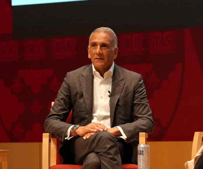 Image à la une de Ylias Akbaraly : Parmi les 100 personnalités qui ont transformé l’Afrique