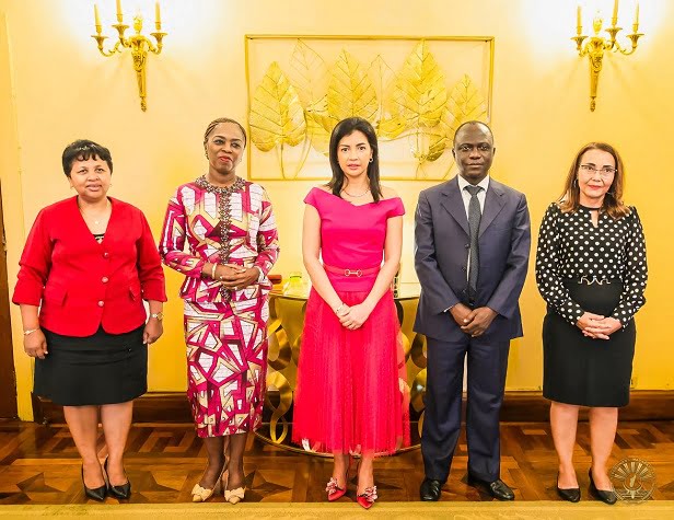 Image à la une de Madagascar. Mme Mialy R. Rajoelina, Première Dame, a reçu une délégation de l’UNFPA conduite par Mme Josiane Yaguibo
