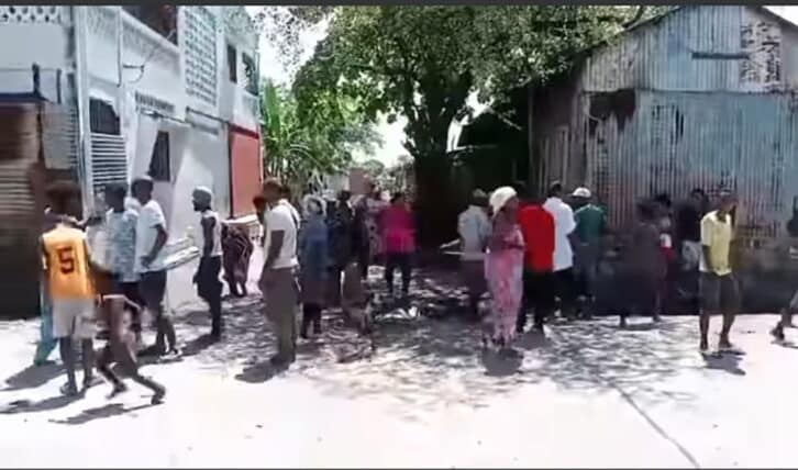 Image à la une de FOKONTANY AMBALAVOLA – Les fokonolona contestent la pose d’un pylône