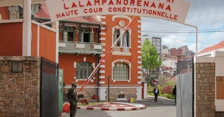 Image à la une de Impéritie ou sélectivité d’approche : le rôle de la Haute Cour Constitutionnelle en questions (Dernière partie)