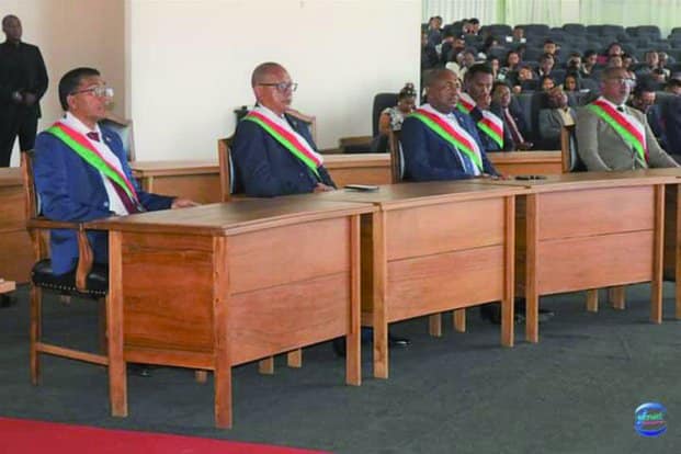 Image à la une de Sénat – Vacance d’un siège constatée