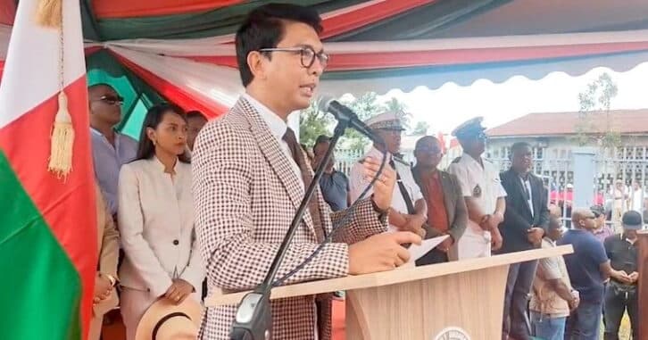 Image à la une de Andry Rajoelina défend la loi sur la castration