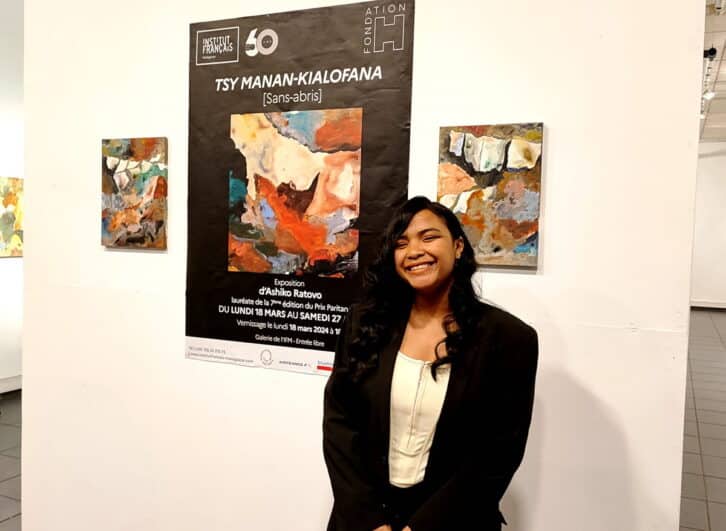 Image à la une de EXPOSITION À L’IFM –  Ashiko Ratovo surfe sur le succès de « Sans-abris »