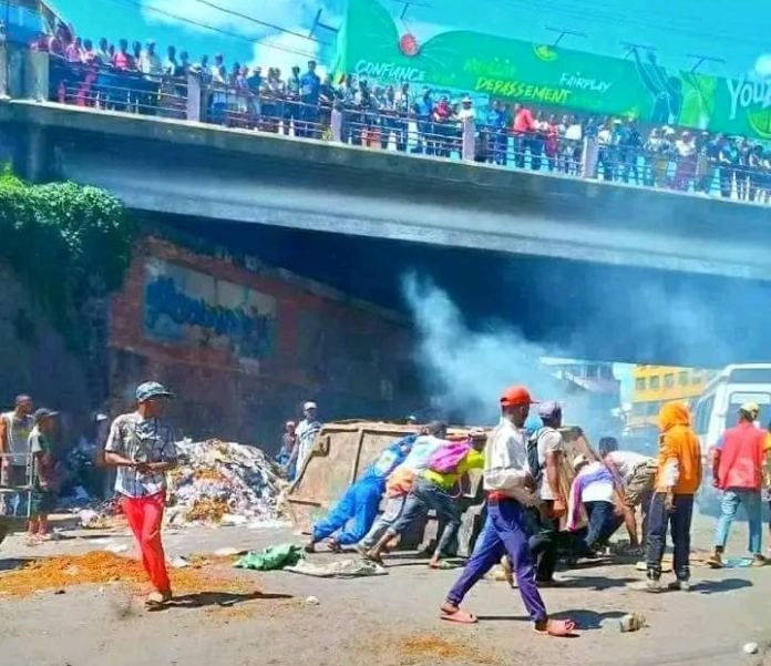 Image à la une de Commune urbaine d’Antananarivo : Grève des éboueurs pour cause de retard des salaires