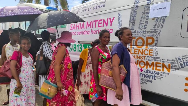 Image à la une de CARAVANE MÉDICALE  –  Ruée vers les soins gratuits à Toamasina