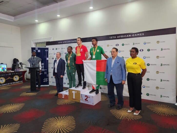 Image à la une de ÉCHECS – JEUX AFRICAINS  – Fy Rakotomaharo médaillé d’argent en blitz