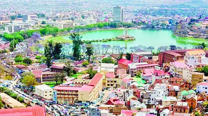 Image à la une de EMBELLISSEMENT D’ANTANANARIVO – Le PDS lance un appel aux entreprises