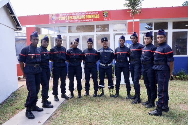 Image à la une de SECOURS – Les casernes des sapeurs-pompiers  réparties dans les cinq arrondissements