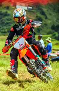 Image à la une de Moto cross – 4 Heures Honda : Mathias et Lucas triomphent sur KTM