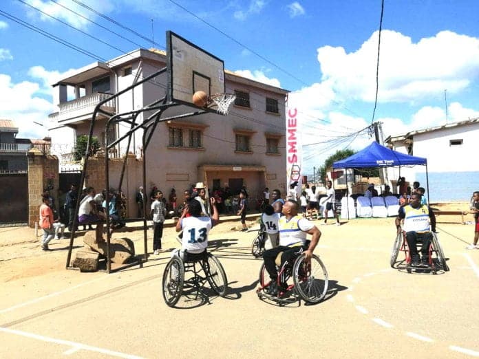 Image à la une de Basket – AT2B : Célébration du 15e anniversaire en grande pompe