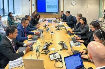 Image à la une de BAILLEURS DE FONDS – Discussions à deux facettes avec le FMI