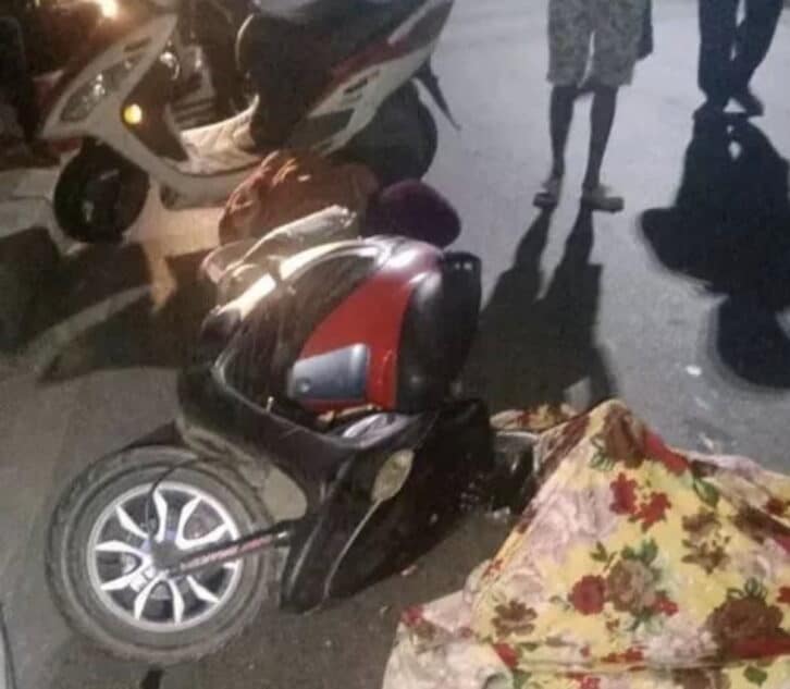 Image à la une de TALATAMATY – Un poids lourd happe un motard